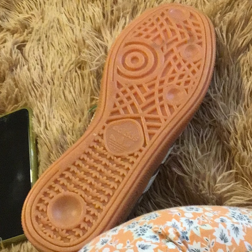 Adidas Spezial Brown Sneakers with White Accents - Picture 4 of 7